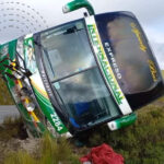 Trágico Despiste en Carretera Central: Bus de Turismo Central se Sale de la Ruta con Siete Heridos