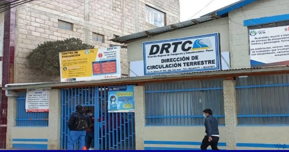 DIRECCIÓN REGIONAL DE TRANSPORTES DISPONE MAQUINARIAS EN ZONAS DE EMERGENCIA POR LLUVIAS