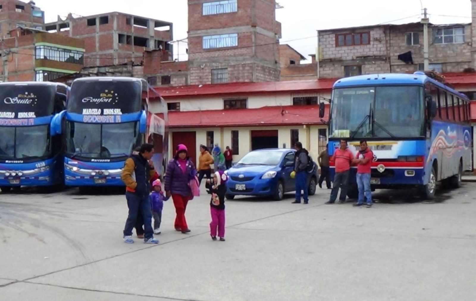 TRANSPORTISTAS INTERPROVINCIALES DE PASCO EVALÚAN AUMENTO DEL PASAJE POR ALZA DEL COMBUSTIBLE