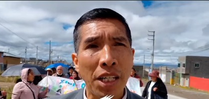 PADRES DE FAMILIA SE MOVILIZAN PARA EXIGIR MEJORAS EN VÍAS DE ACCESO A COLEGIO REPÚBLICA DE ARGENTINA