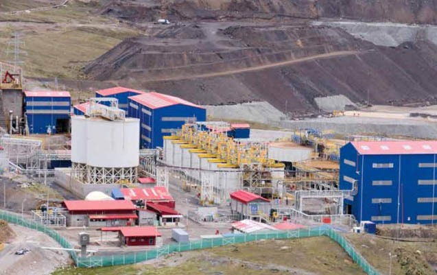 TRABAJADORES MINEROS DE CHUNGAR ADVIERTEN POSIBLE MEDIDA DE LUCHA