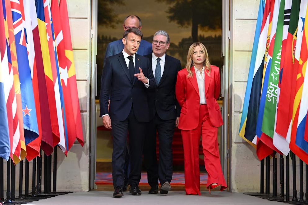 Representantes militares de más de 30 países se reúnen en Londres para preparar un plan para reabrir el estrecho de Ormuz tras la guerra