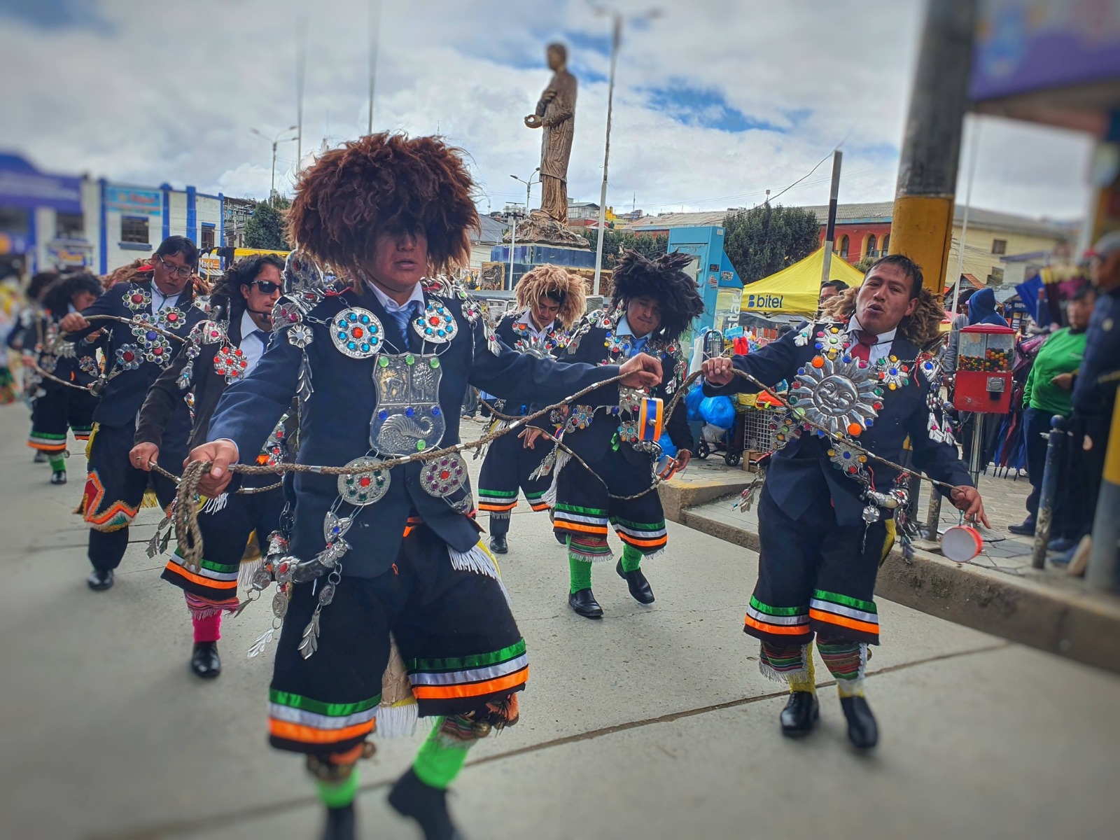 𝗛𝗢𝗬 𝗧𝗨𝗦𝗜 𝗣𝗥𝗘𝗦𝗘𝗡𝗧Ó 𝗘𝗟 𝗔𝗨𝗞𝗜𝗦 𝗗𝗔𝗡𝗭𝗔 𝗘𝗡 𝗘𝗟 𝗙𝗘𝗦𝗧𝗜𝗩𝗔𝗟 𝗢𝗥𝗚𝗔𝗡𝗜𝗭𝗔𝗗𝗢 𝗣𝗢𝗥 𝗘𝗟 𝗠𝗜𝗡𝗜𝗦𝗧𝗘𝗥𝗜𝗢 𝗗𝗘 𝗖𝗨𝗟𝗧𝗨𝗥𝗔