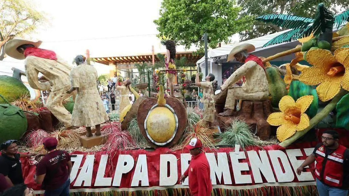 Jalpa de Méndez obtiene el primer lugar del Desfile de Carros Alegóricos 2026