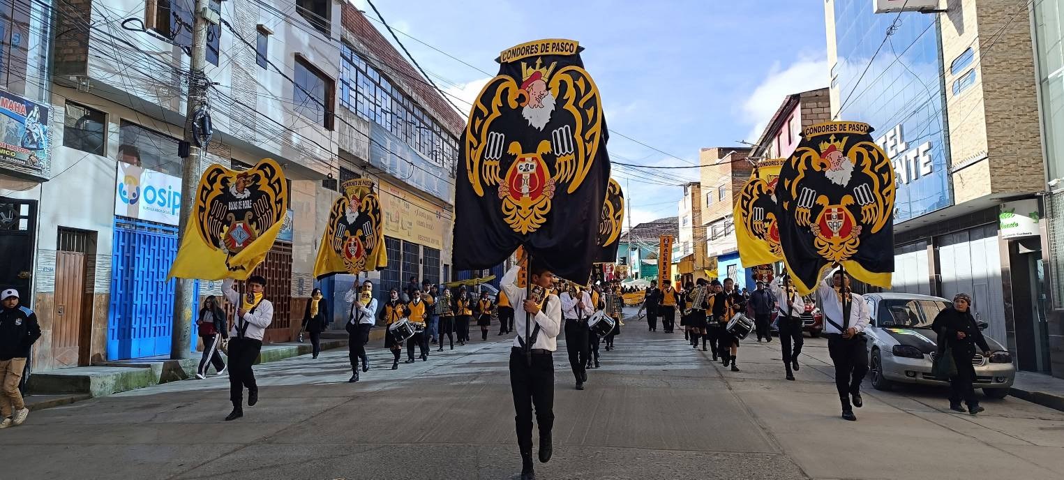Iniciamos la semana de aniversario del colegio más grande de la región Pasco
