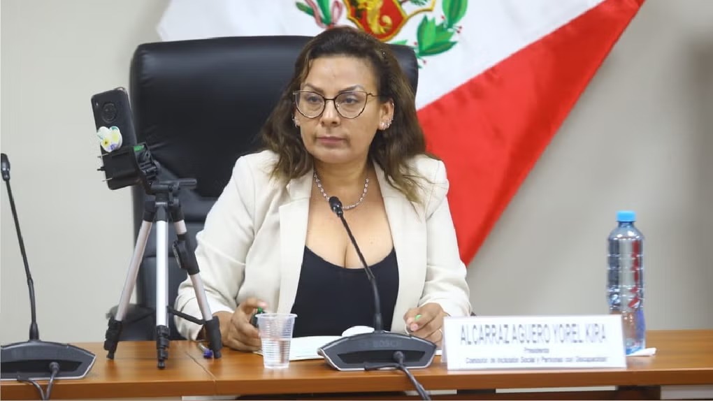 Comisión de Ética aprobó sancionar a la legisladora Kira Alcarraz con una amonestación pública