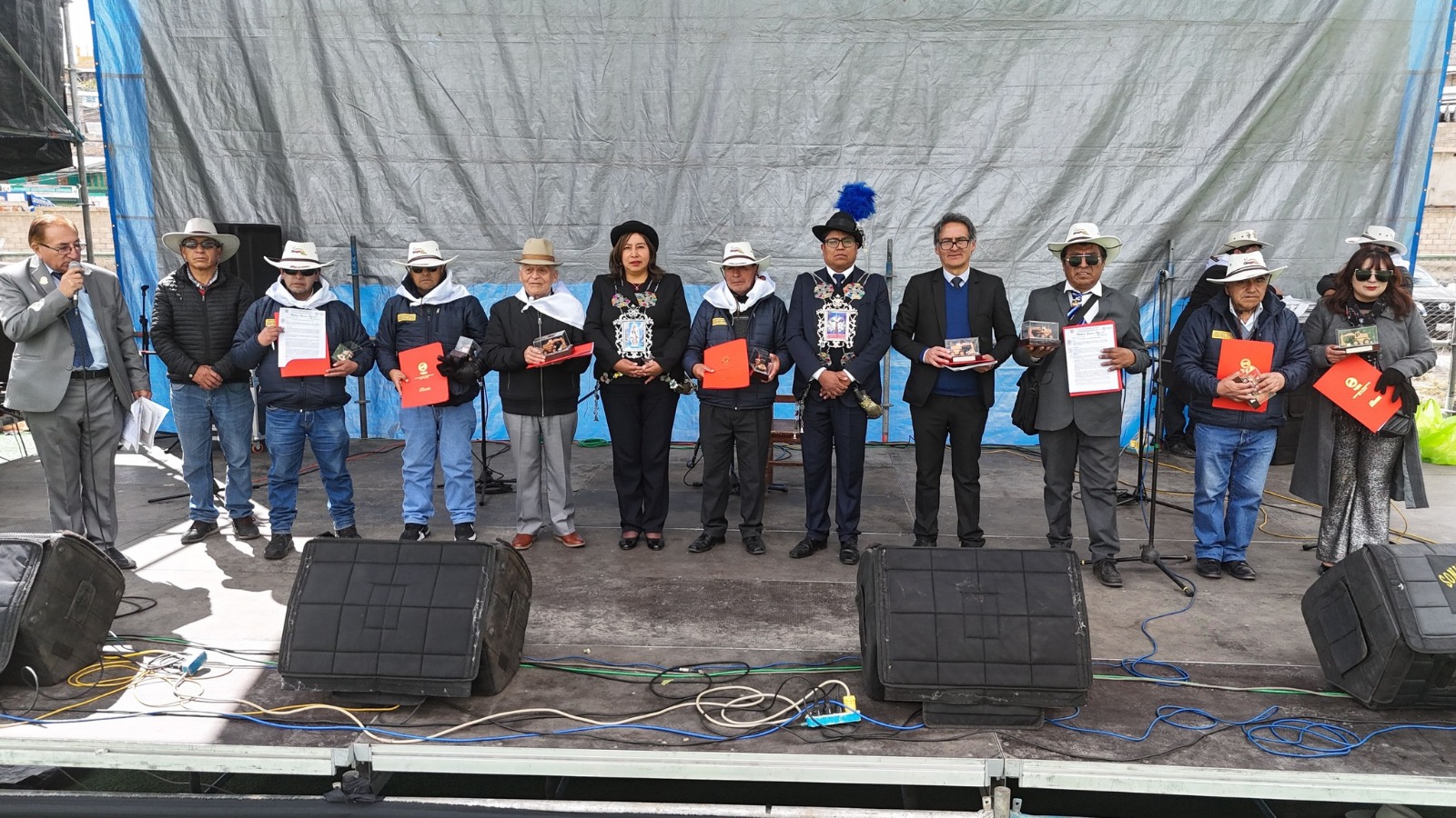 Entrega de  Resolución Ejecutiva Regional de reconocimiento a la Comisión de Salvaguarda de la Chunguinada Cerreña