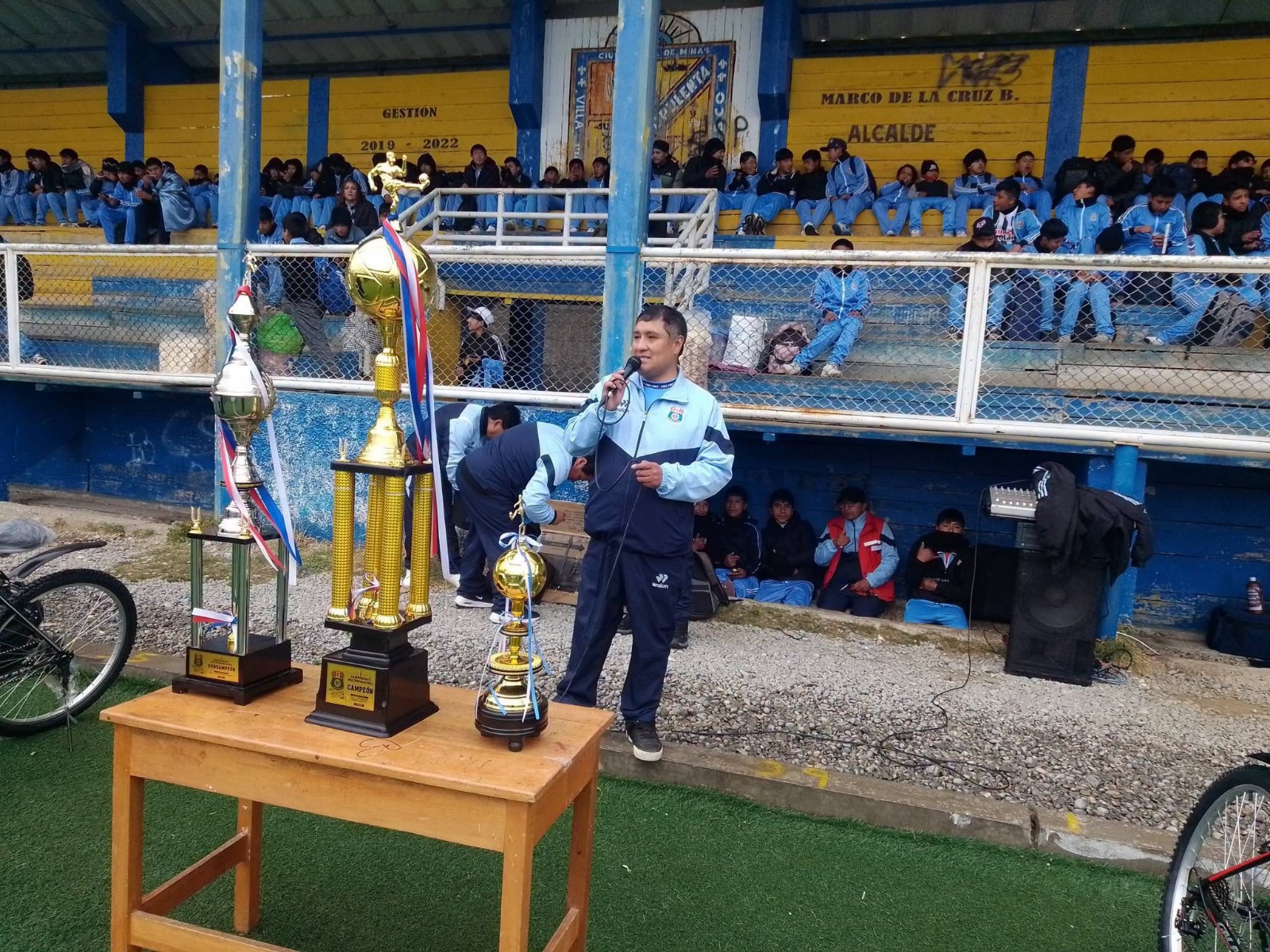 Hoy se desarrollo el Campeonato Macro regional de Fútbol con mucho éxito, Felicitamos a todas la instituciones que participaron.