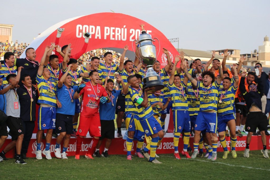 UNIÓN MINAS VUELVE A CASA